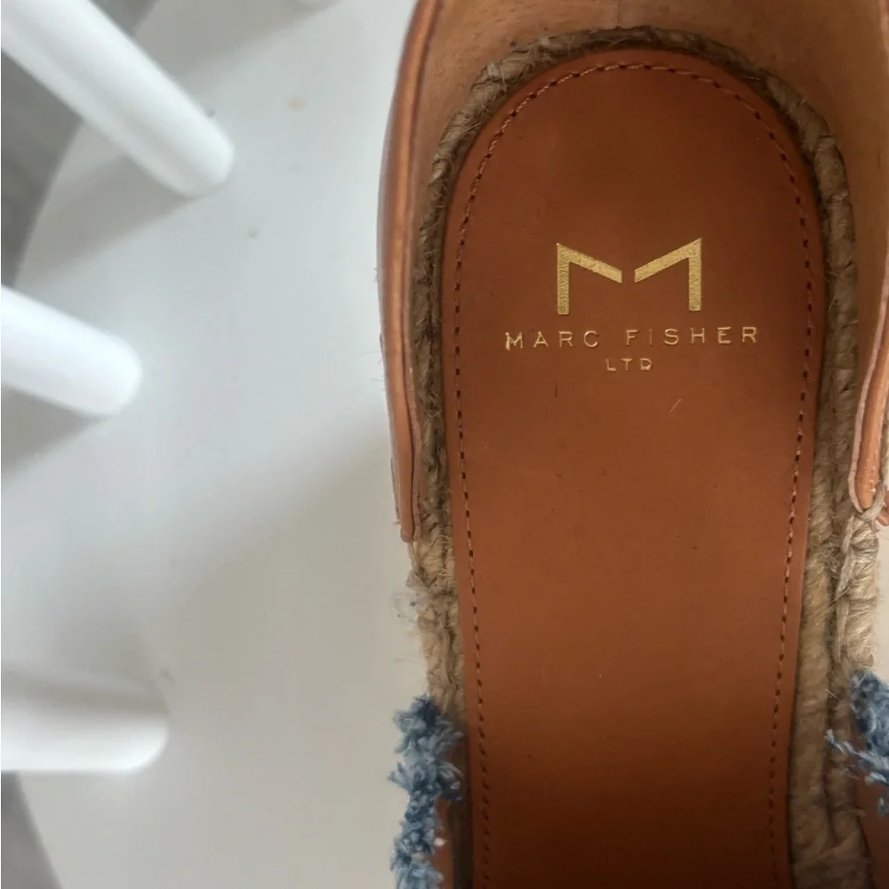 Marc Fisher stylish espadrille